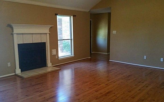2nd image of 10916 Birch Dr