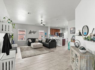 238 Wells Bnd, Hutto, TX 78634