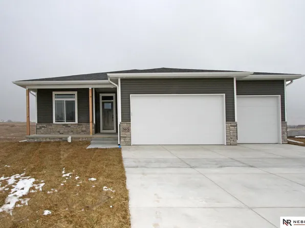 560 W 25th Cir, Wahoo, NE 68066