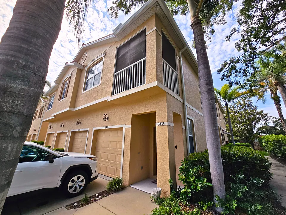 3435 Parkridge Cir #19-203