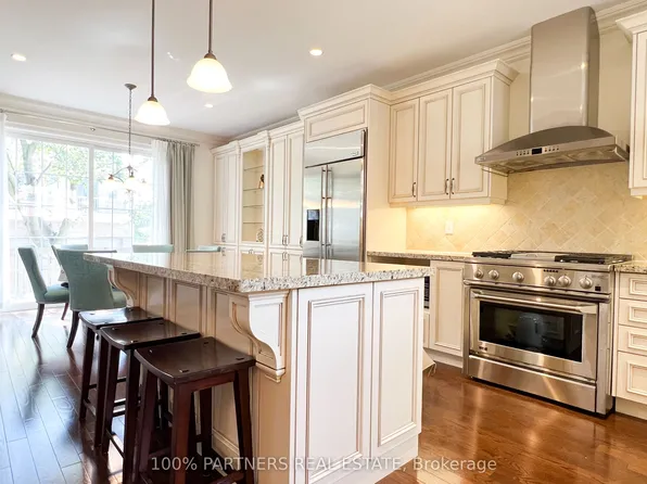 33 Earnshaw Dr, Markham, ON L6C 0E4
