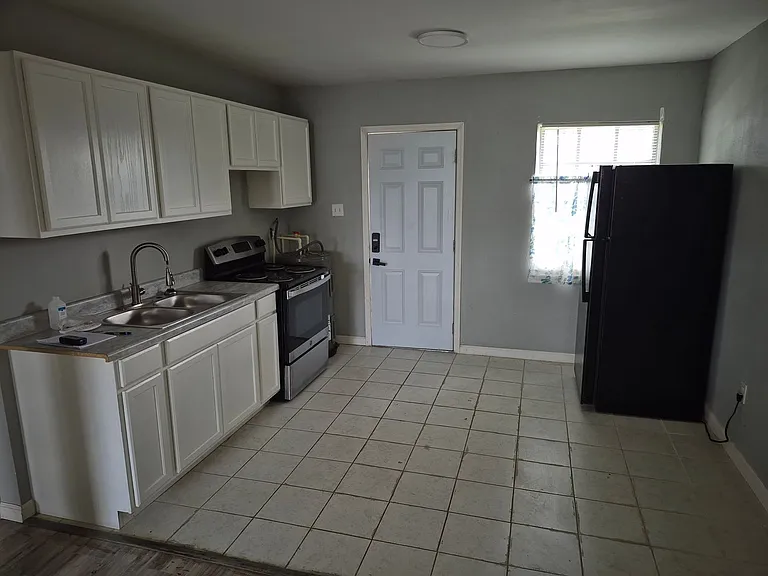 3408 E Dr Martin Luther King Jr Blvd #5 — Photo 8