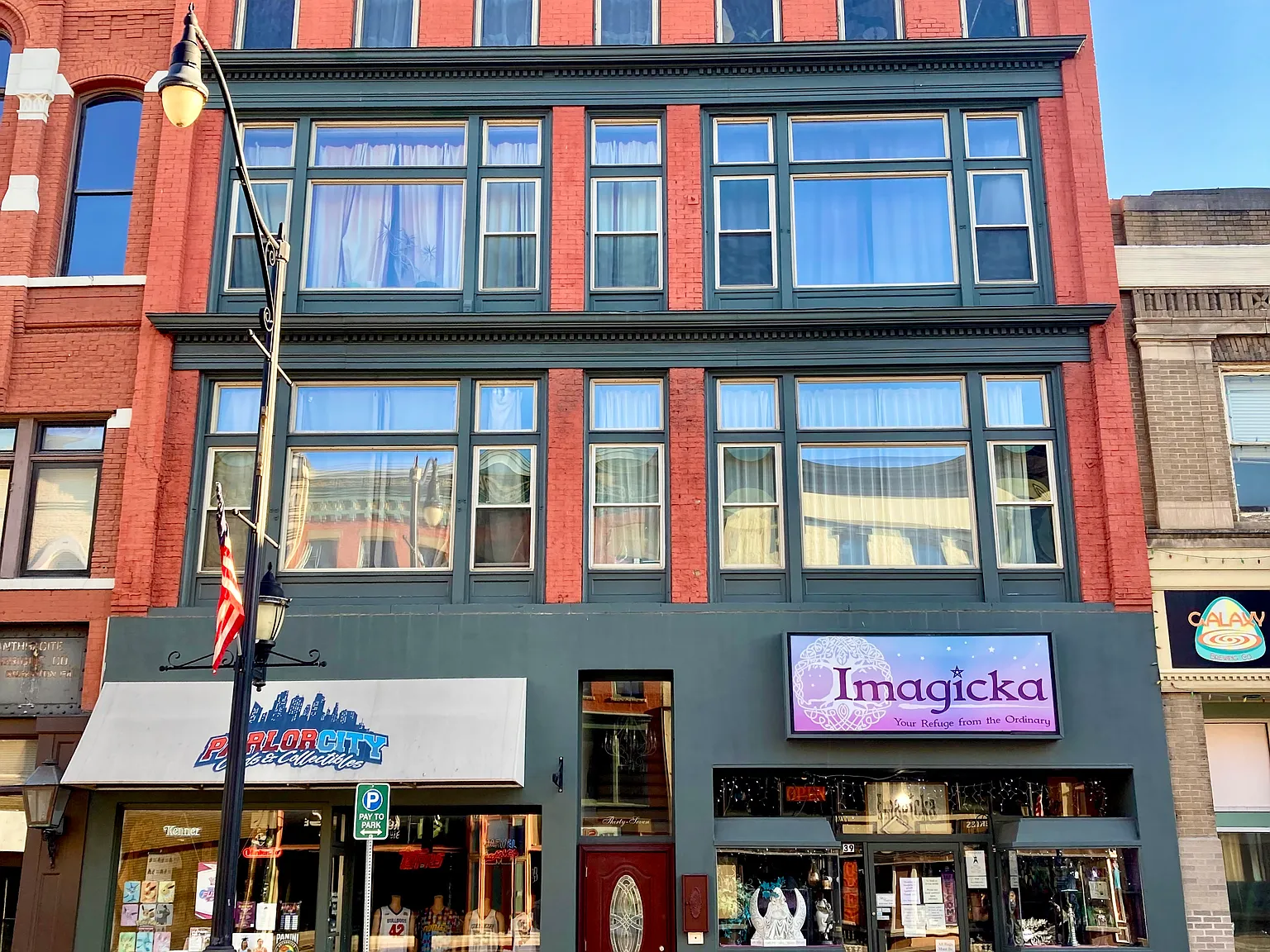 37 Court St — Photo 3