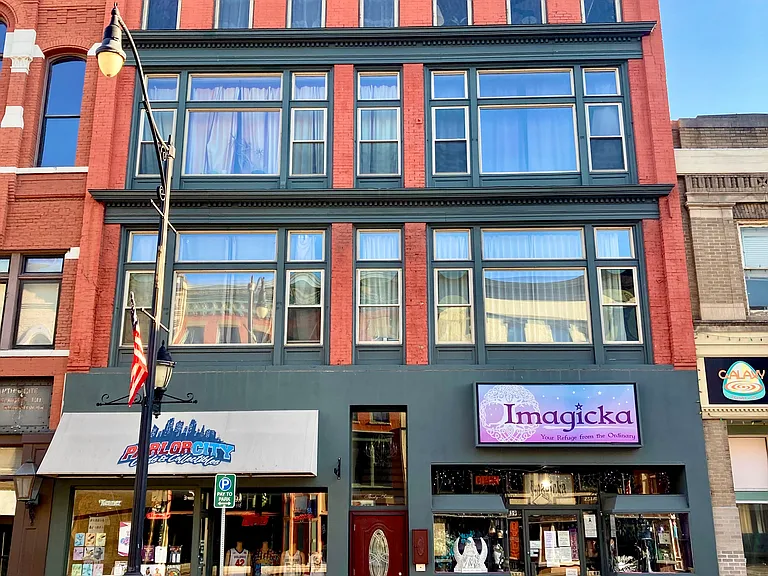 37 Court St #2E — Photo 3