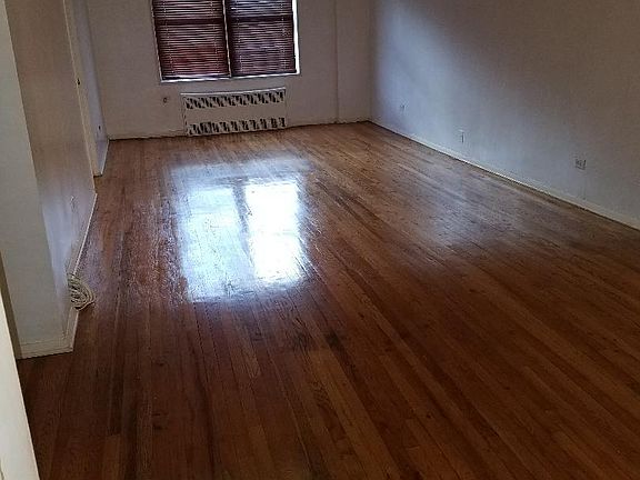 3rd image of 8385 116th St #6