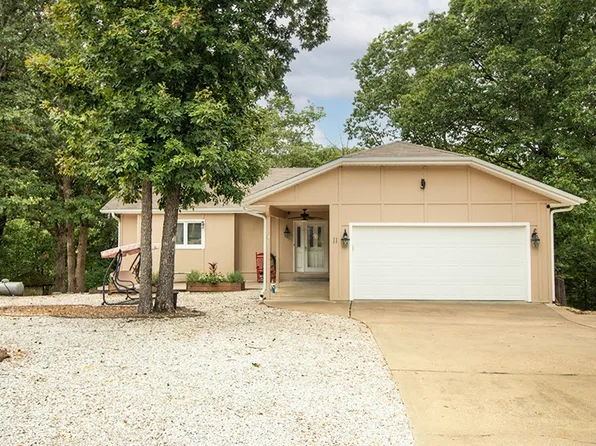 11 Halifax Ln, Bella Vista, AR 72714
