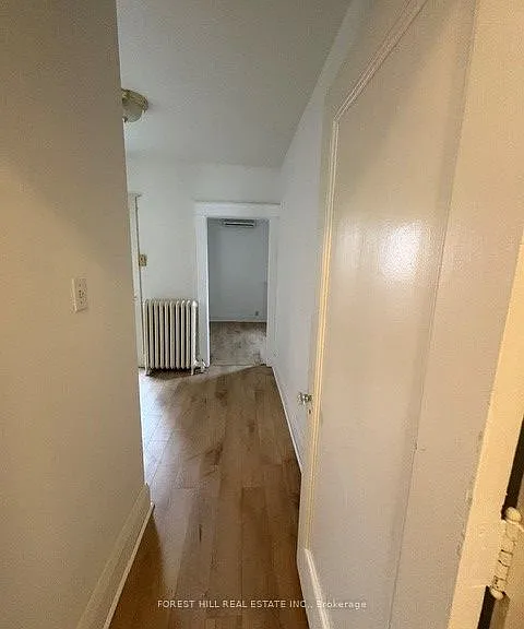 370 Spadina Rd — Photo 13