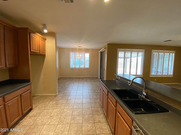 5th image of 10765 E Medina Ave