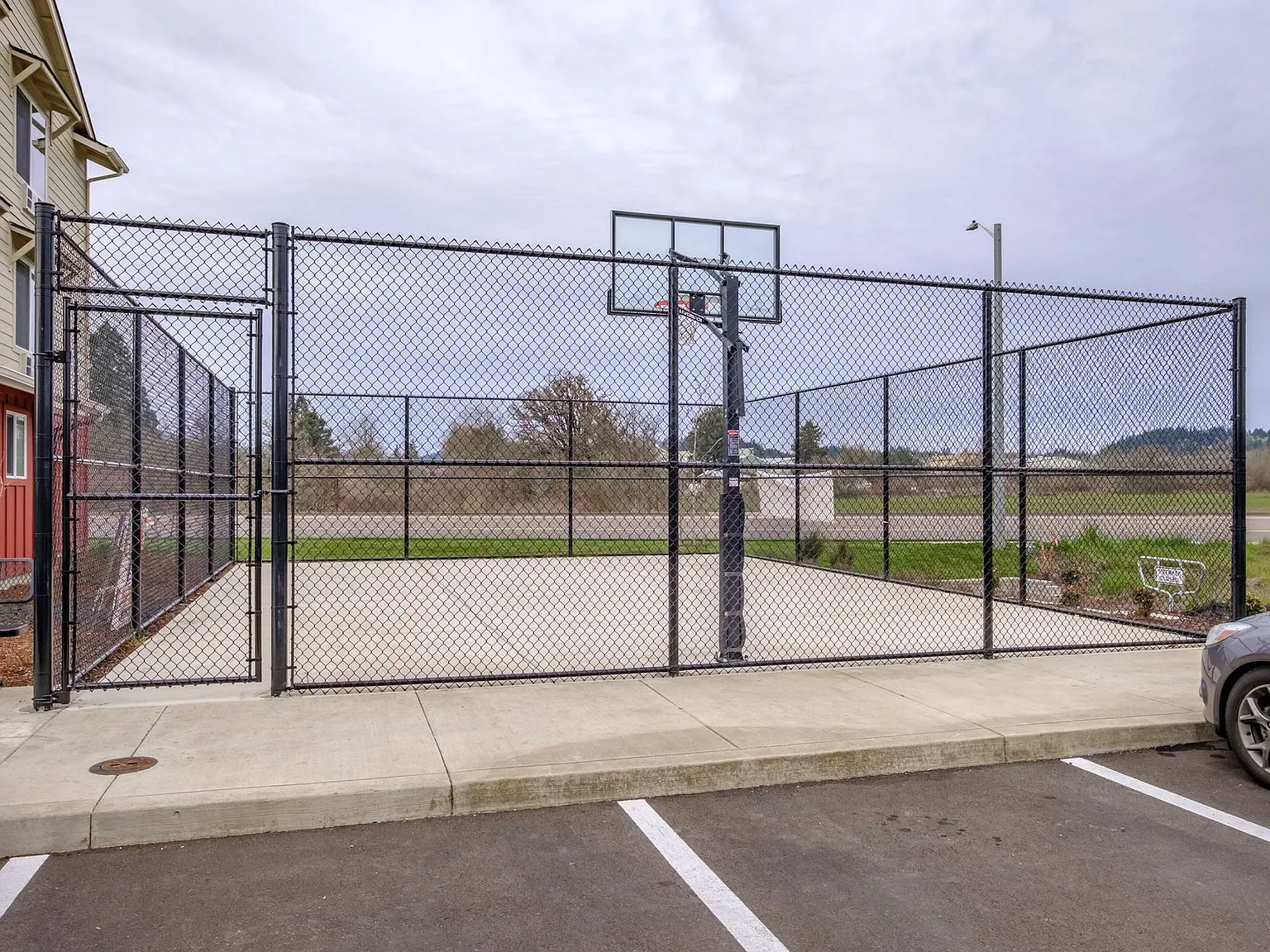 Oak Springs Apartments — Photo 4
