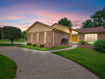 42550 Freeport Dr, Sterling Heights, MI, 48313