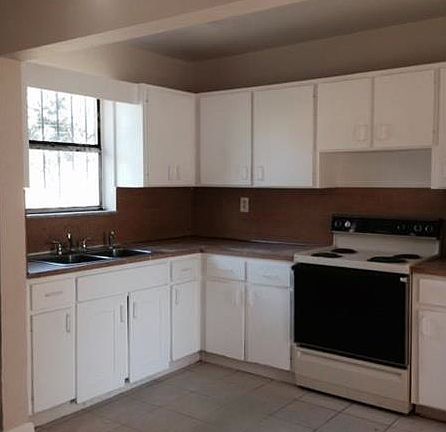 4th image of 4101 NW 165th St