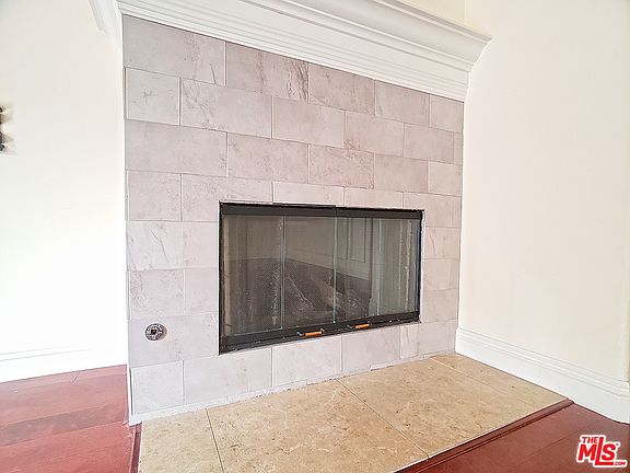 5th image of 3959 W 226th St