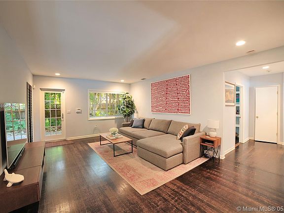 2nd image of 2441 Tigertail Ave #2441