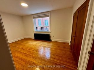 66 Beech Ave #10-02, Toronto, ON M4E 3H4
