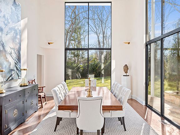 3rd image of 5 Bailow Ln