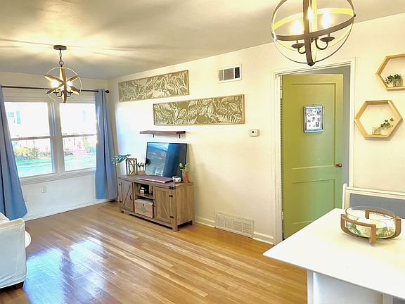 3rd image of 3001 Walnut Grove Rd #4