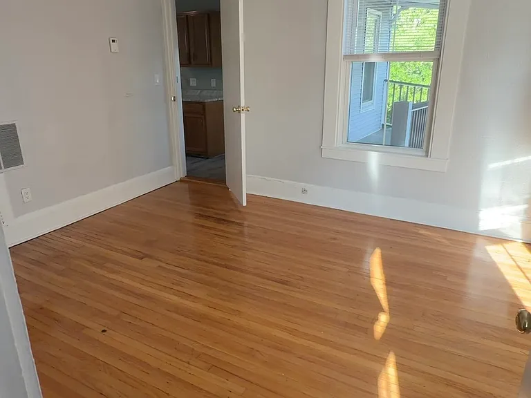 13 Knowlton St #2 — Photo 7