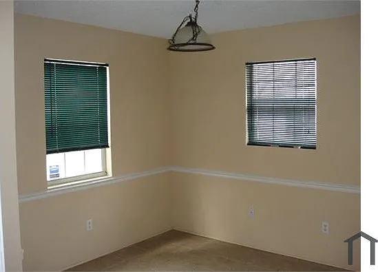 3 bed, 1156 sqft, $1,450 — Photo 2