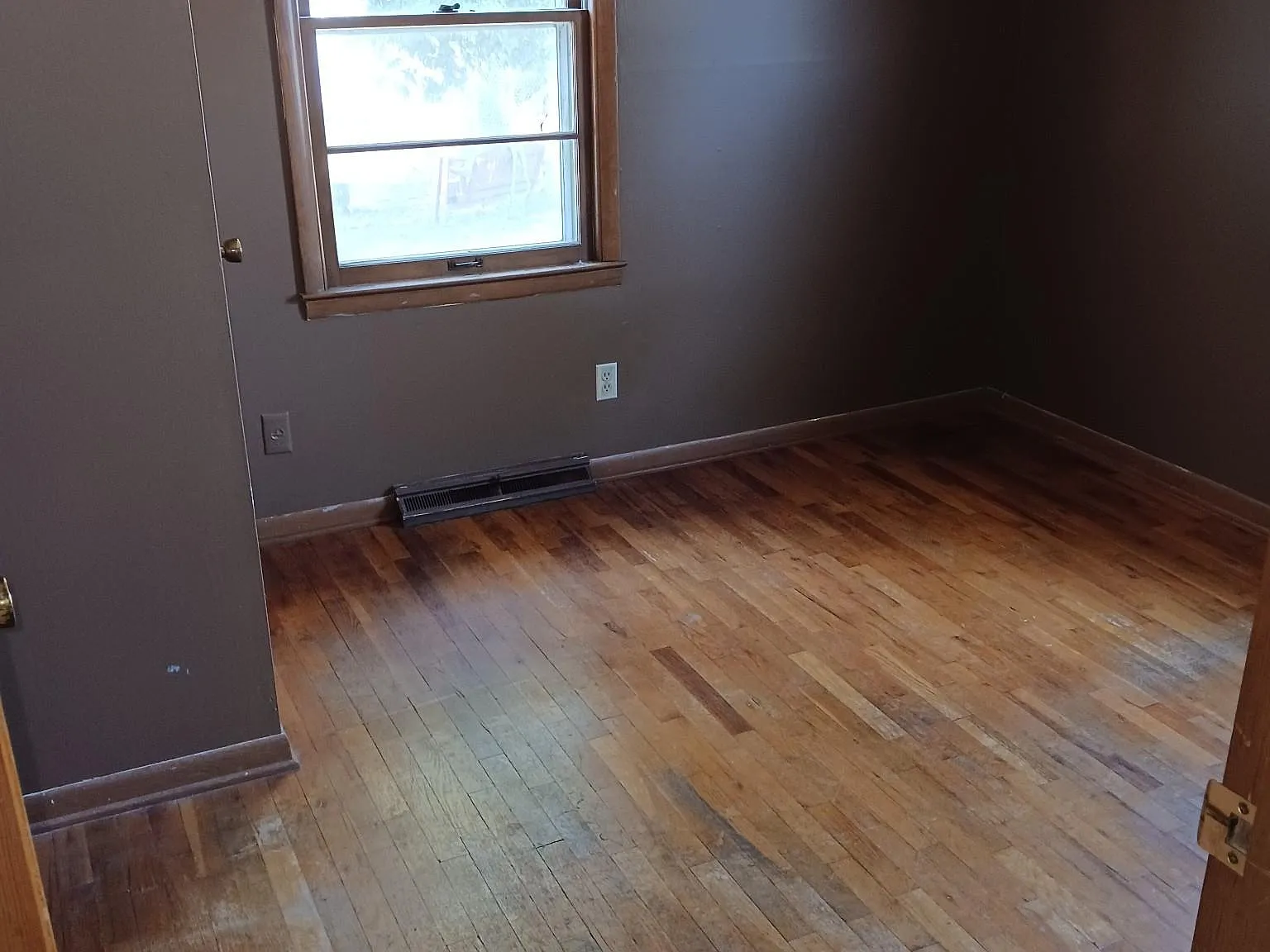 540 N Broadway St — Photo 4