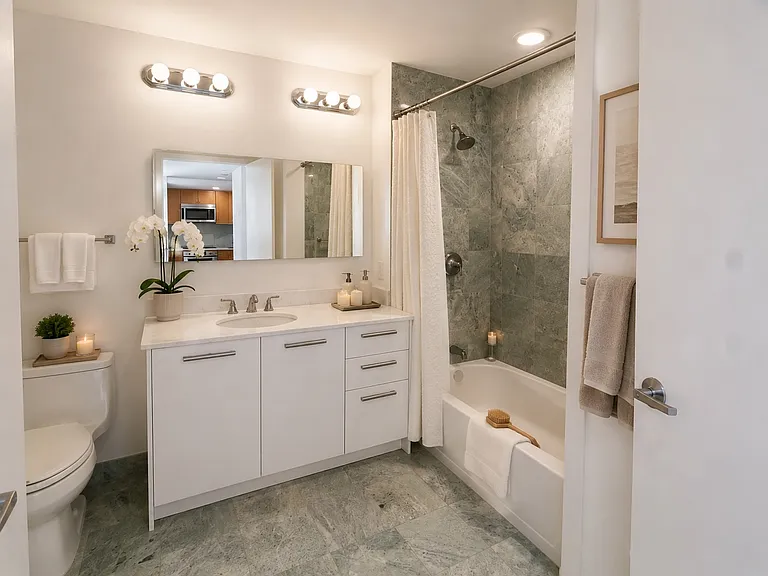 1050 Brickell Ave #2122 — Photo 2