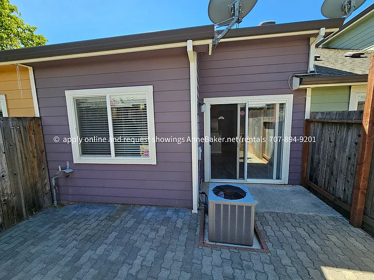 132 Treadway Ct — Photo 13