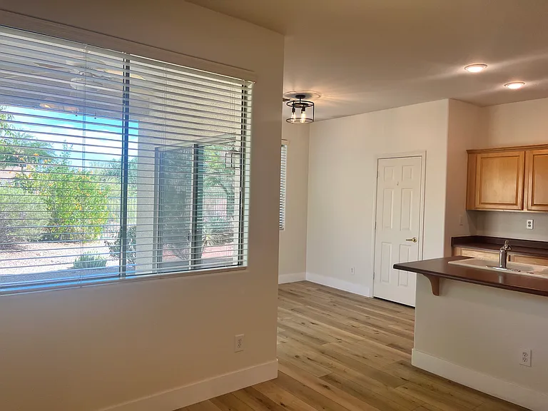 2413 W Lewis And Clark Trl — Photo 6