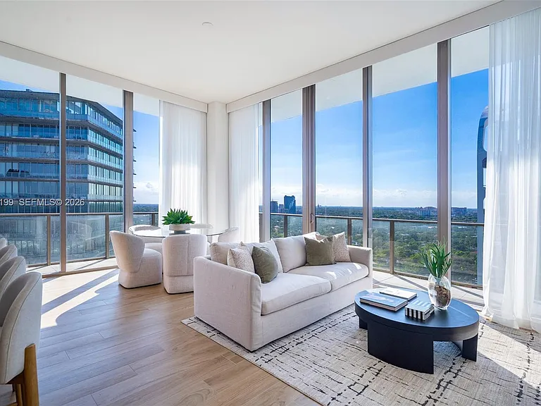 2655 S Bayshore Dr #1911 — Photo 11