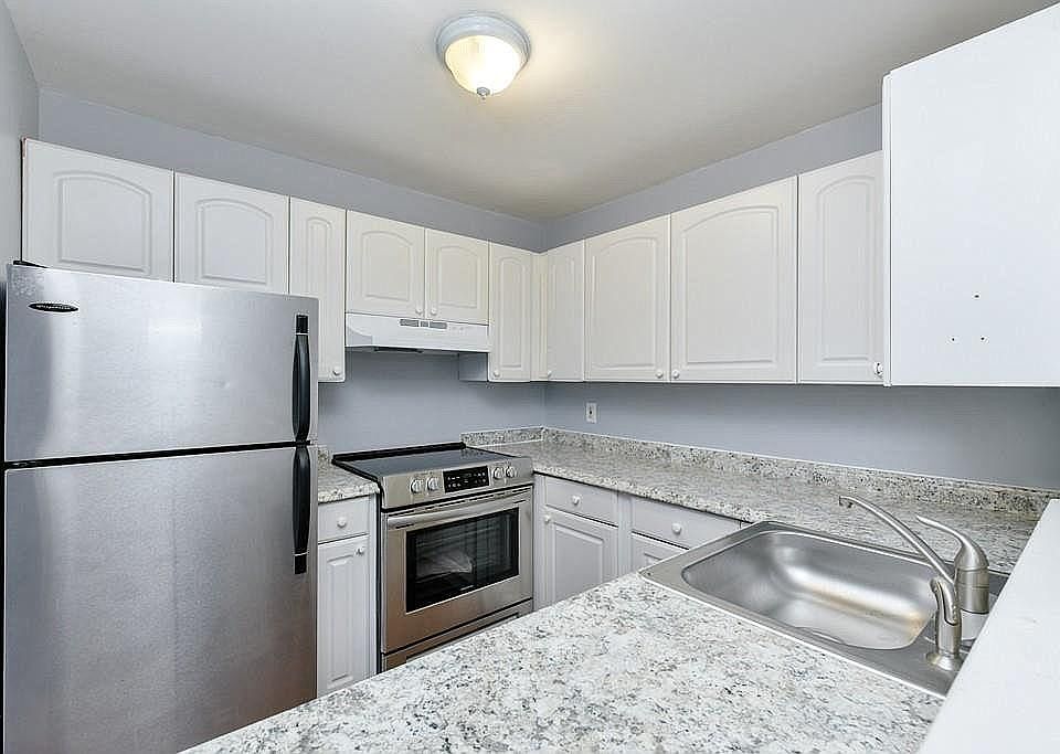 1st image of 74 Park St #1C