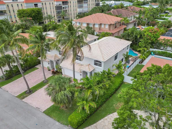 220 Pine Ave, Lauderdale By The Sea, FL 33308