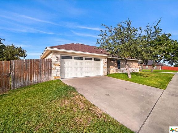 4th image of 1104 Nathan Ln