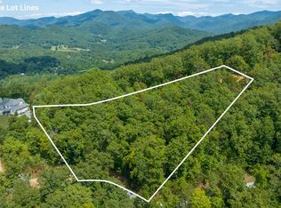 15 Featherstone Dr, Franklin, NC 28734