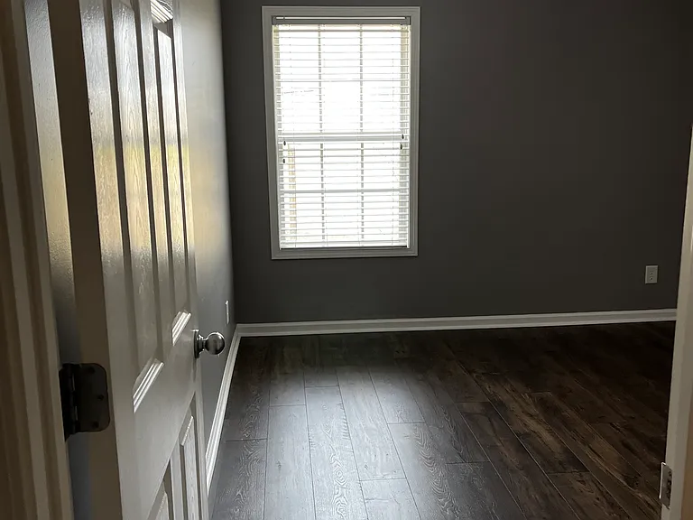 103 Skelton Cir — Photo 7
