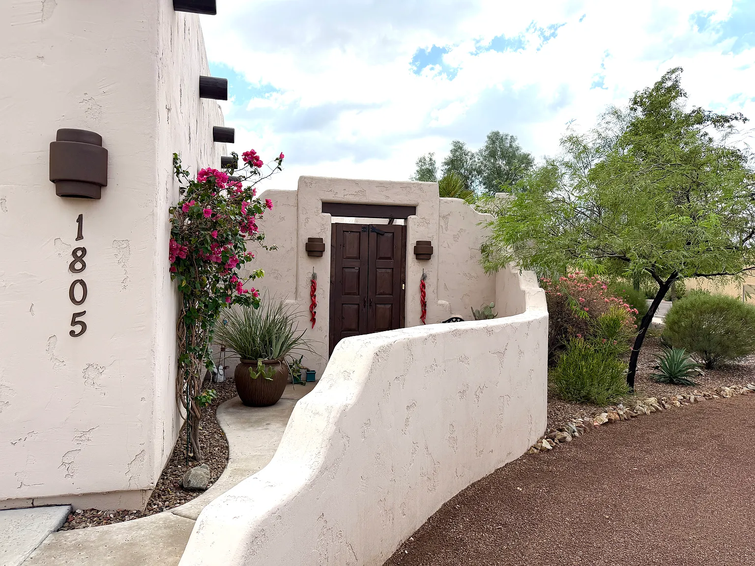 3 bed, 1849 sqft, $3,299 — Photo 2