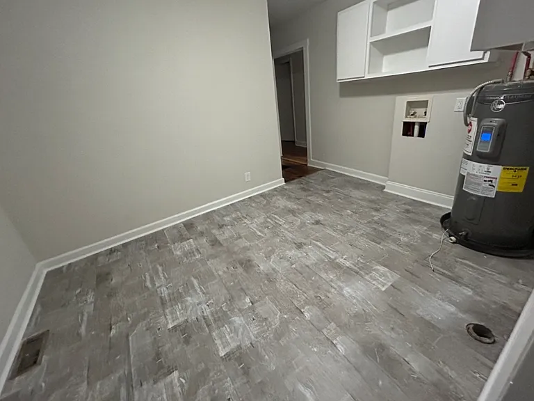 305 Orange St — Photo 9