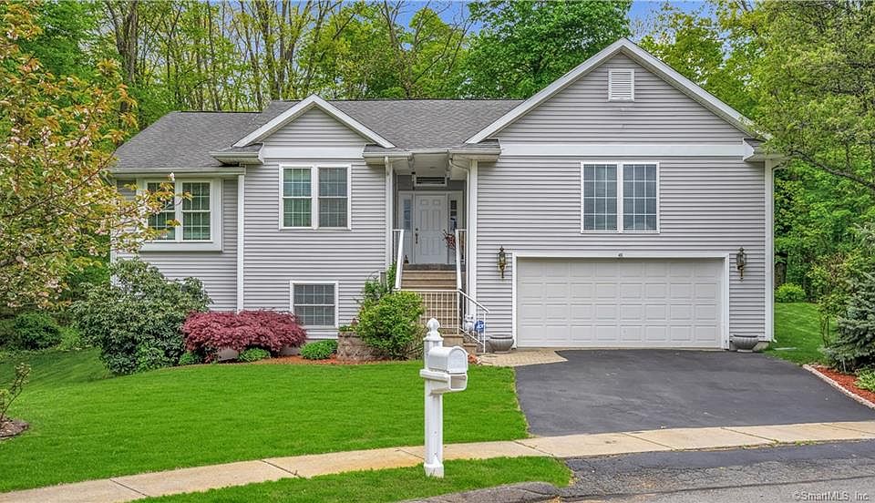 1st image of 48 Rosemary Ln #48