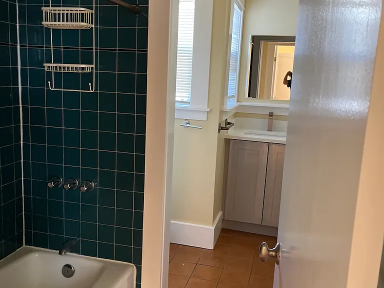 1415 Alcatraz Ave #A — Photo 9