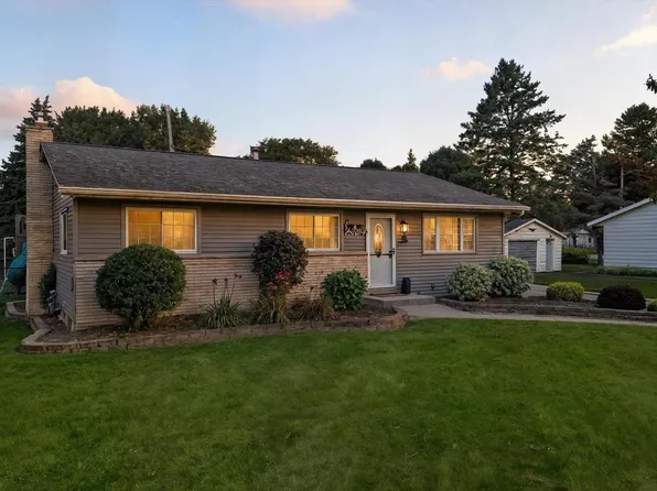 202 Bonner STREET, Watertown, WI 53098