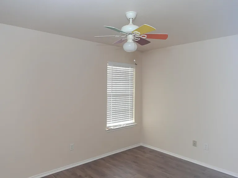 1600 Quarry Dr — Photo 22