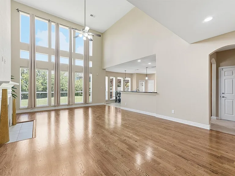 5507 Opal Cove Ct — Photo 6