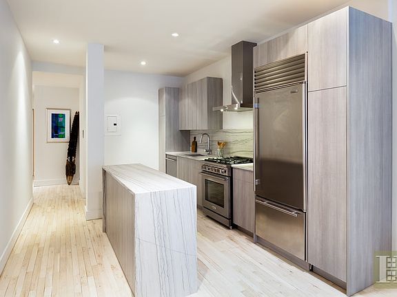 2nd image of 136 Saratoga Ave #1