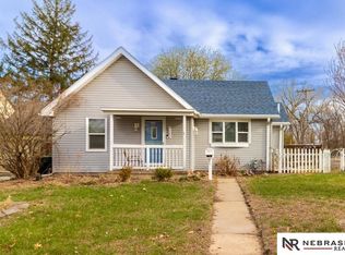2502 Read St, Omaha, NE 68112