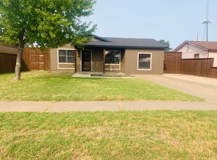 1606 S Meredith Ave, Dumas, TX 79029