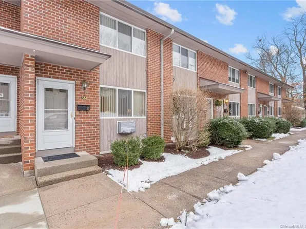 244 New Britain Avenue #13, Farmington, CT 06085