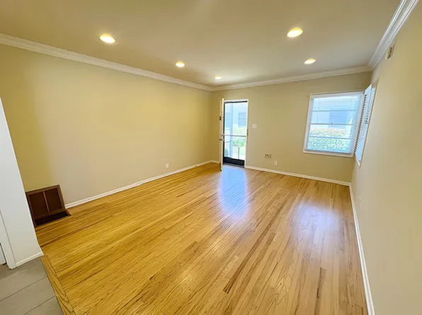 2103 Oak St APT A, Santa Monica, CA 90405