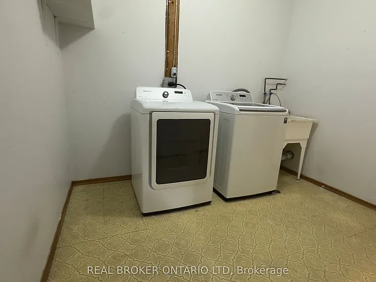 457 Wilkins St — Photo 18