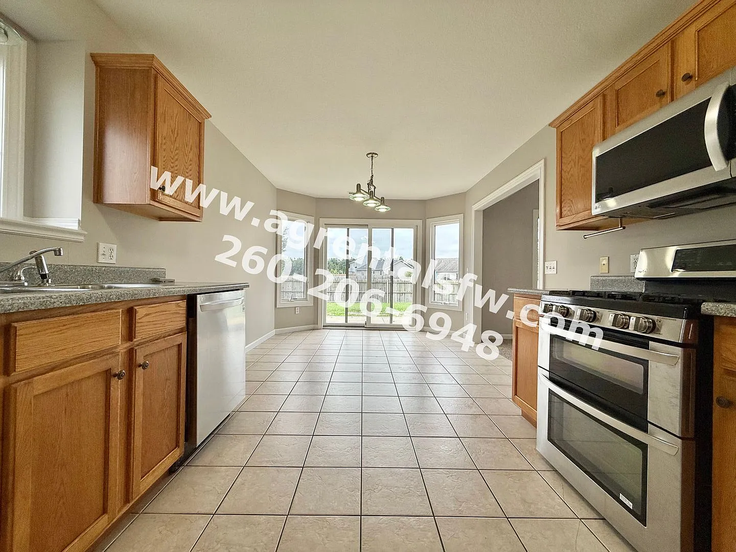 3 Bedroom House — Photo 4