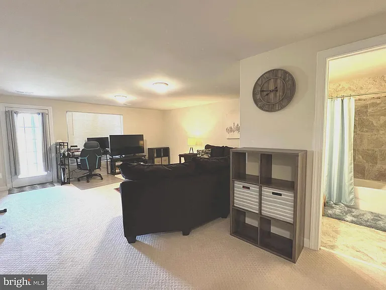 14246 Madrigal Dr — Photo 19