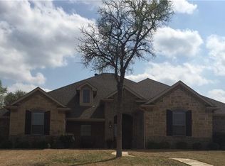 200 Golden Arrow Dr, Weatherford, TX 76087