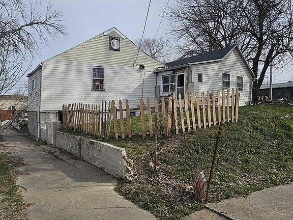 3rd image of 733 S 7th St