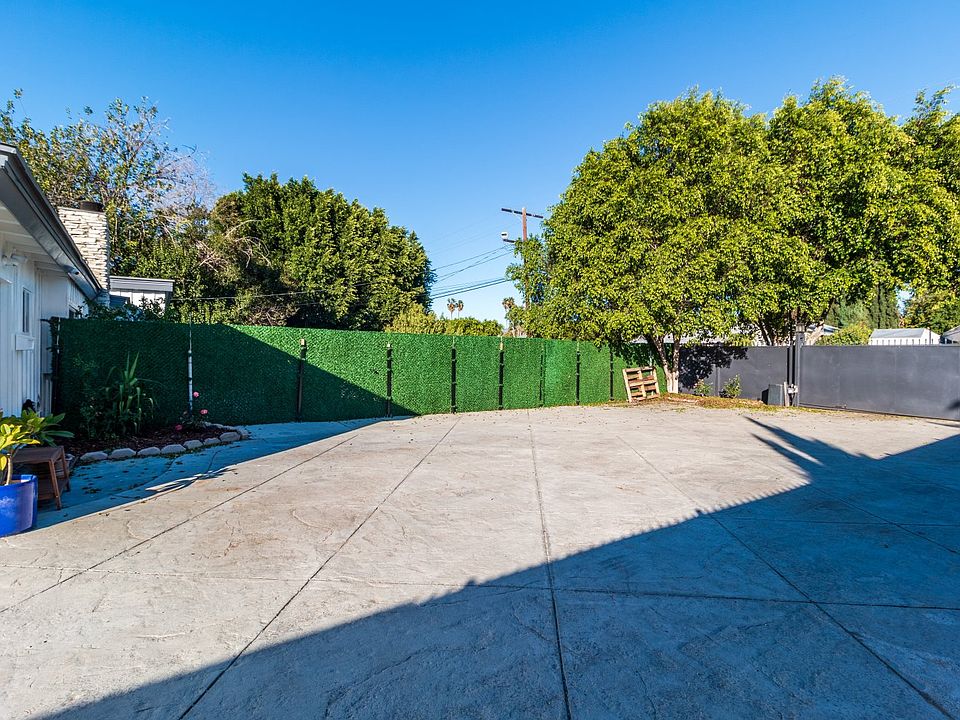 1st image of 8561 Orion Ave #1/2